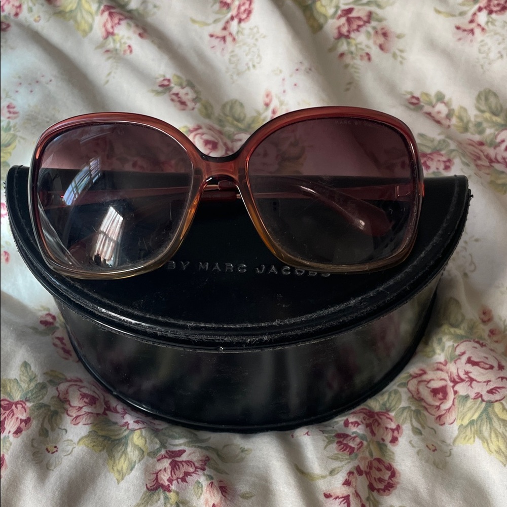 Marc Jacobs Women's Sunglasses - Red and Tan Gradient
